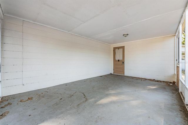 39252 HEIGHTS AVENUE, Zephyrhills, FL 33542