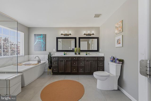 18 BRYCE RD, Berlin, NJ 08009