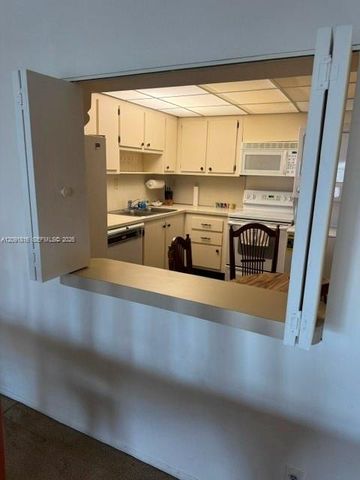 1901 Brickell Avenue B1010, Miami, FL 33129