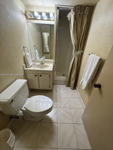 1901 Brickell Avenue B1010, Miami, FL 33129