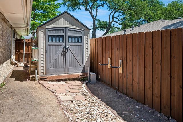 2216 Grandview Drive, Plano, TX 75075