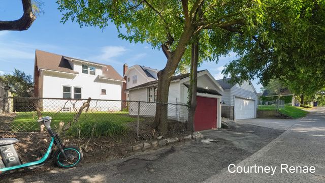1027 Se Underwood Avenue Se, City Of Grand Rapids, MI 49506