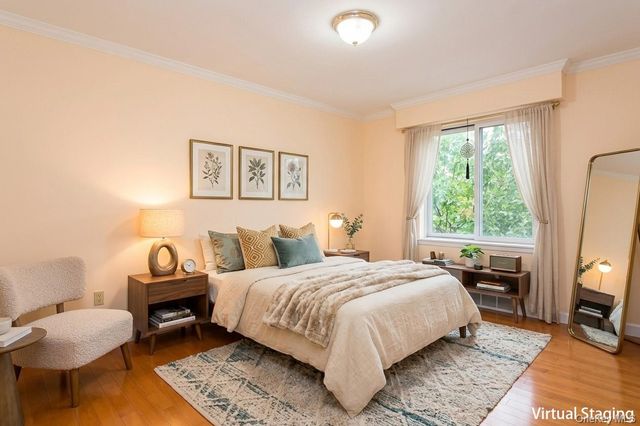 13708 S 31st Road 5D, Flushing, NY 11354