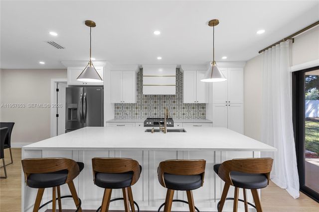 9234 Southampton Pl, Boca Raton, FL 33434