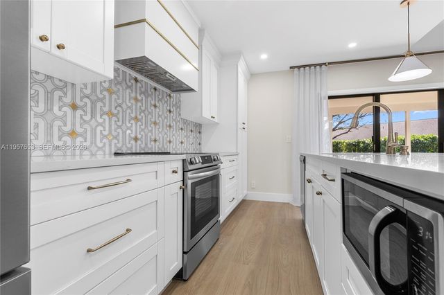 9234 Southampton Pl, Boca Raton, FL 33434