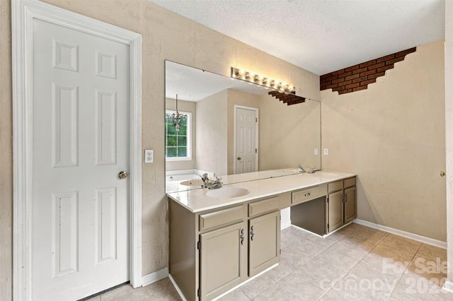 13504 Norlington Court, Charlotte, NC 28273