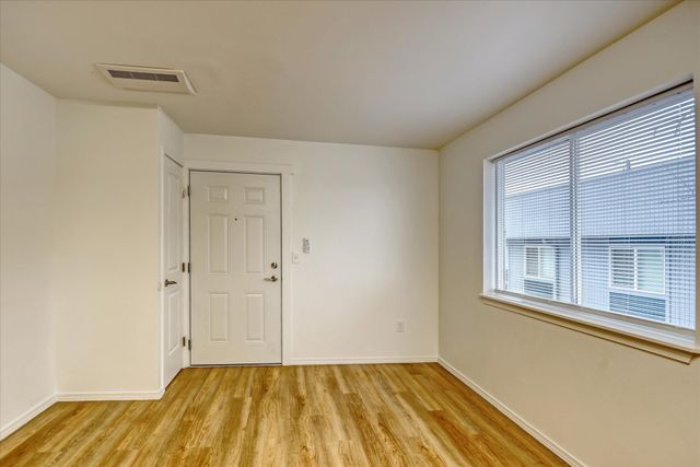 3002 N Crestline St, Spokane, WA 99207