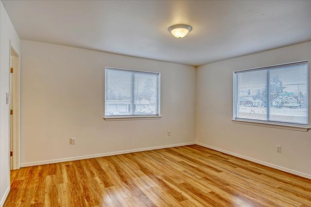 3002 N Crestline St, Spokane, WA 99207