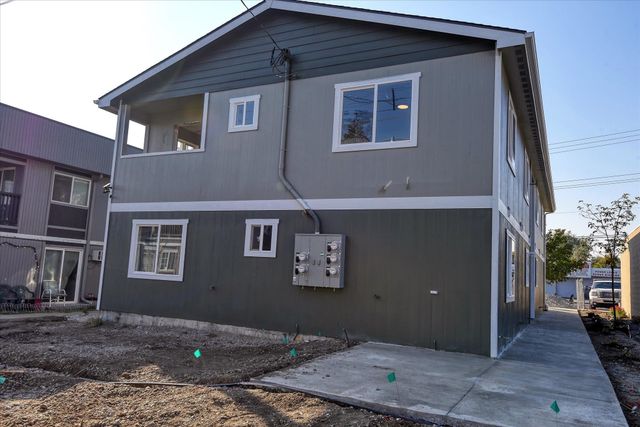 3002 N Crestline St, Spokane, WA 99207