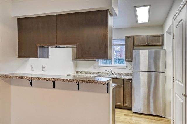 3002 N Crestline St, Spokane, WA 99207