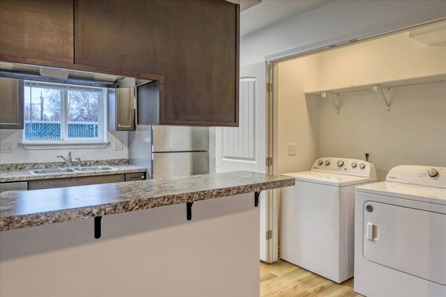 3002 N Crestline St, Spokane, WA 99207