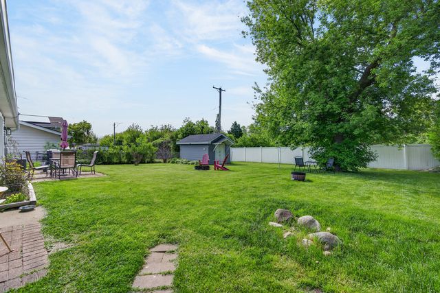 1345 Devonshire Lane, Hoffman Estates, IL 60169