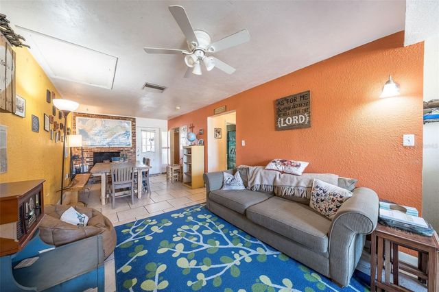 708 N SAINT CLAIR ABRAMS AVENUE, Tavares, FL 32778