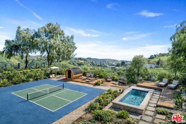 10311 Wheatland Avenue, Shadow Hills, CA 91040