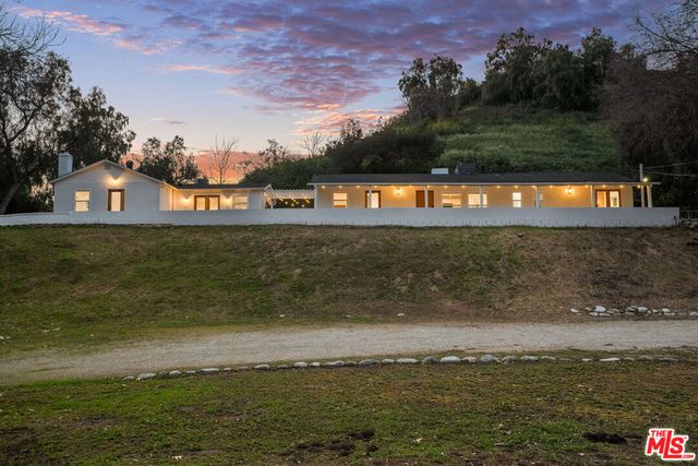 10311 Wheatland Avenue, Shadow Hills, CA 91040