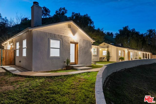 10311 Wheatland Avenue, Shadow Hills, CA 91040