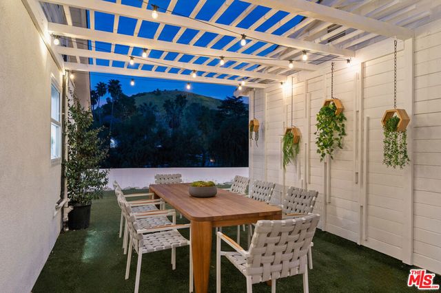 10311 Wheatland Avenue, Shadow Hills, CA 91040