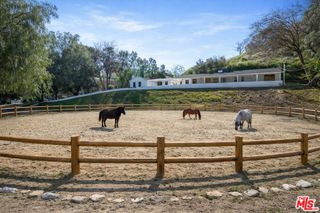 10311 Wheatland Avenue, Shadow Hills, CA 91040