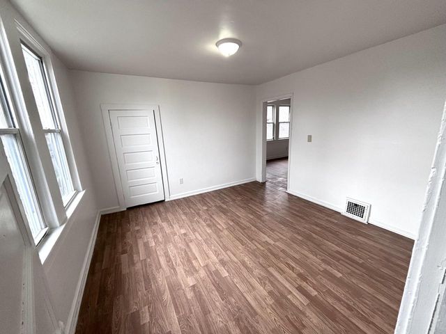 2921 N 26th STREET, Milwaukee, WI 53206