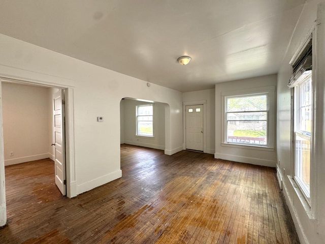 2921 N 26th STREET, Milwaukee, WI 53206