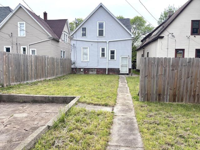 2921 N 26th STREET, Milwaukee, WI 53206