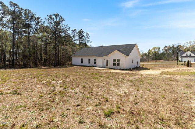 111 Sugarberry, Spring Lake, NC 28390