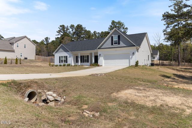 111 Sugarberry, Spring Lake, NC 28390