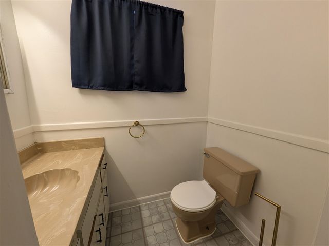 18429 Stephens Road, Eastpointe, MI 48021