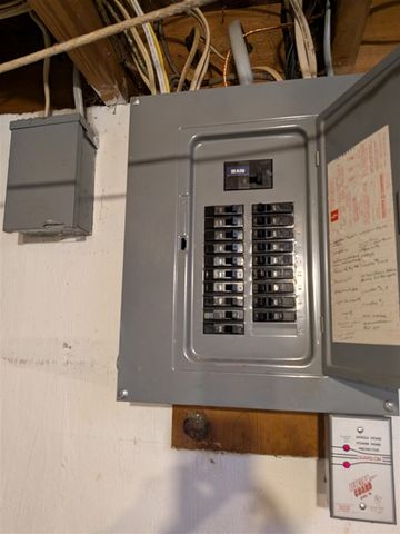 18429 Stephens Road, Eastpointe, MI 48021