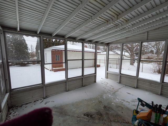 18429 Stephens Road, Eastpointe, MI 48021