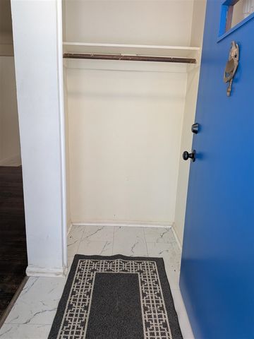 18429 Stephens Road, Eastpointe, MI 48021