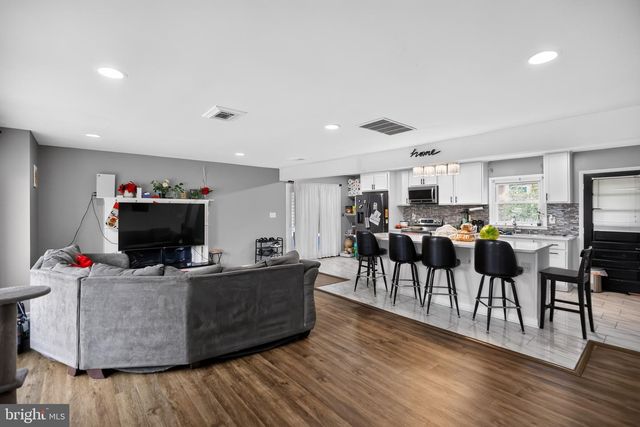 628 GEORGE AVE, Essex, MD 21221