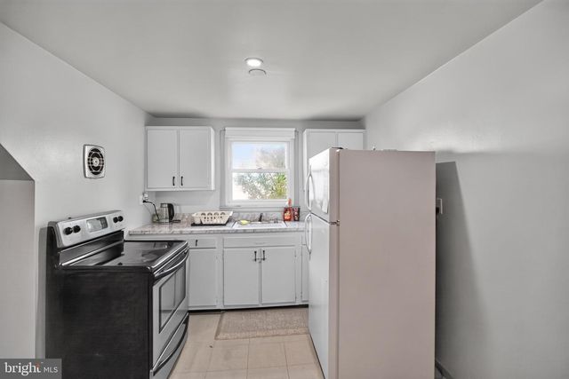 628 GEORGE AVE, Essex, MD 21221
