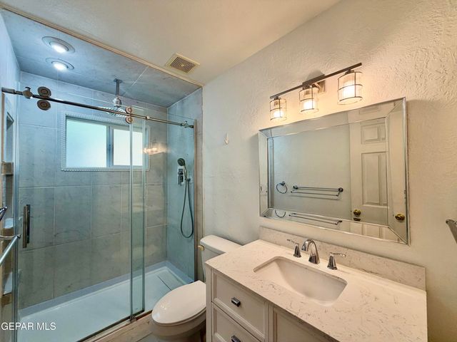 4332 LOMA DE BRISAS Drive, El Paso, TX 79934