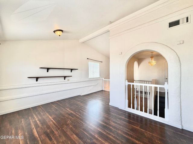 4332 LOMA DE BRISAS Drive, El Paso, TX 79934