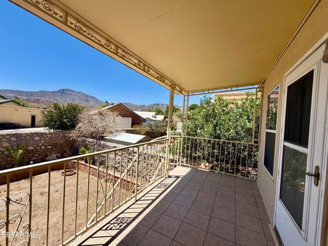 4332 LOMA DE BRISAS Drive, El Paso, TX 79934