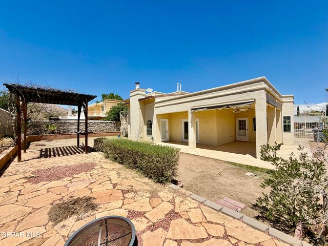 4332 LOMA DE BRISAS Drive, El Paso, TX 79934