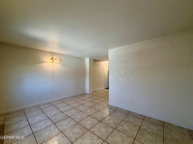 4332 LOMA DE BRISAS Drive, El Paso, TX 79934