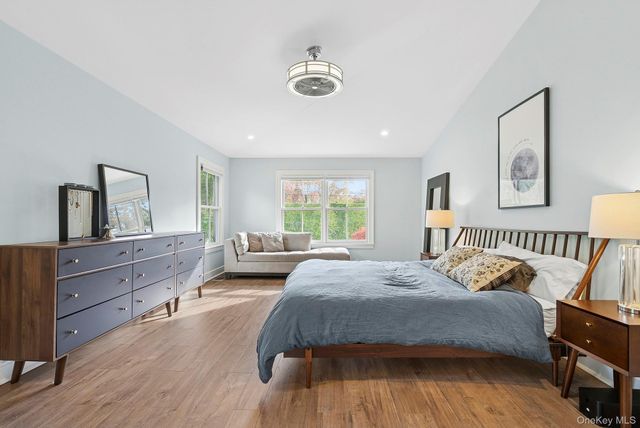 37 Maryland Boulevard, Hampton Bays, NY 11946