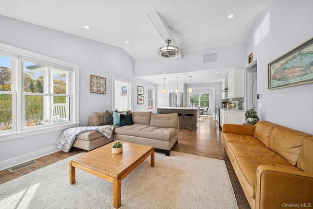 37 Maryland Boulevard, Hampton Bays, NY 11946