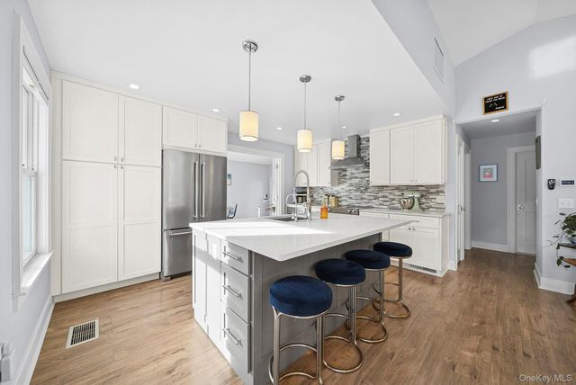 37 Maryland Boulevard, Hampton Bays, NY 11946