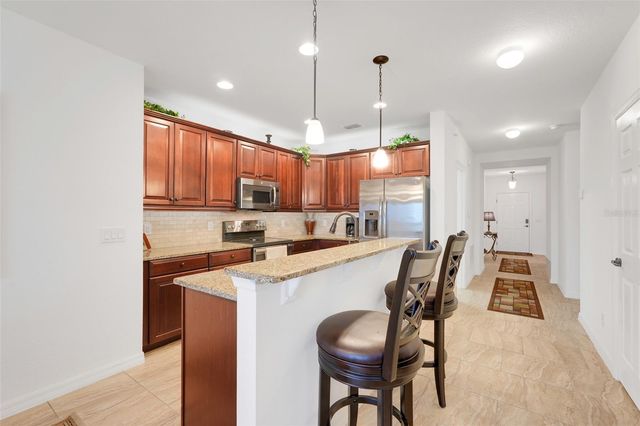 489 KESTREL DRIVE, Groveland, FL 34736