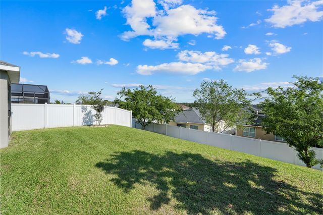 489 KESTREL DRIVE, Groveland, FL 34736