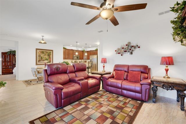 489 KESTREL DRIVE, Groveland, FL 34736