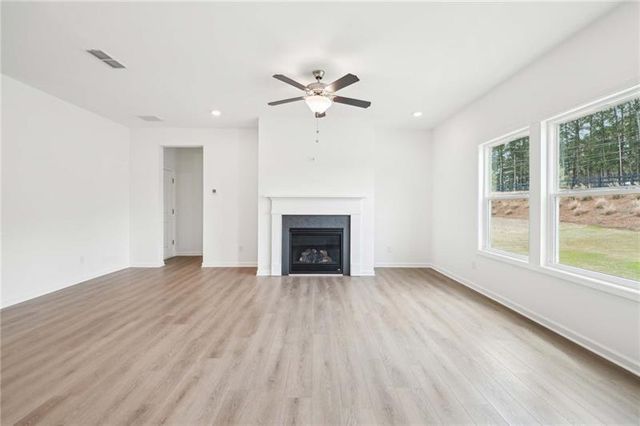 320 Silverleaf Trl, Bethlehem, GA 30620