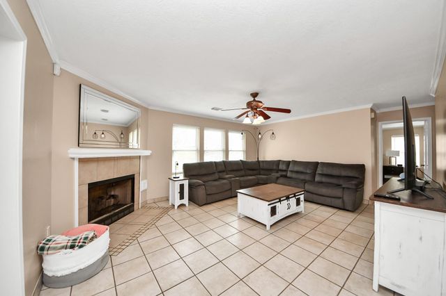 4747 Widerop Lane, Friendswood, TX 77546