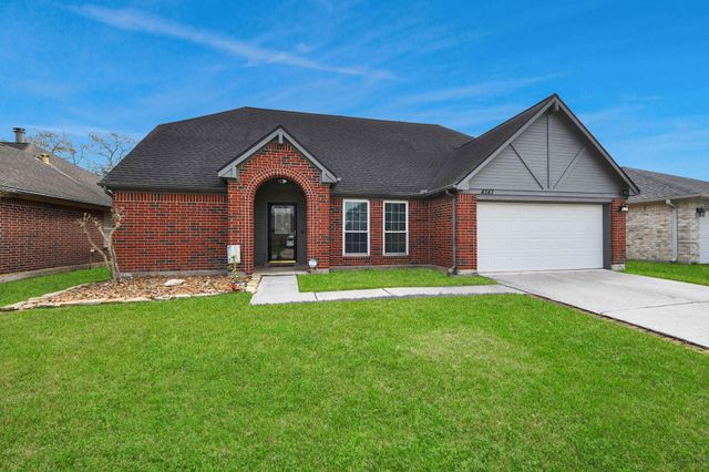 4747 Widerop Lane, Friendswood, TX 77546