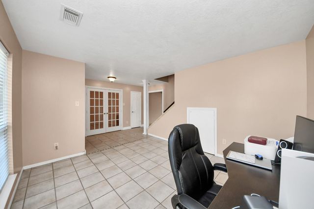 4747 Widerop Lane, Friendswood, TX 77546