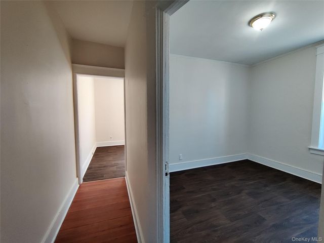 98 Montgomery Street 1, Poughkeepsie, NY 12601