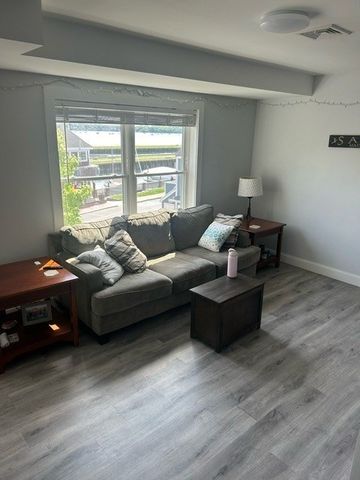 75 Wharf Street 303, Salem, MA 01970